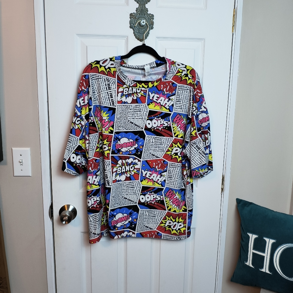 Comic Book Graphic T shirt  All Over Print Lightweight Large Soft